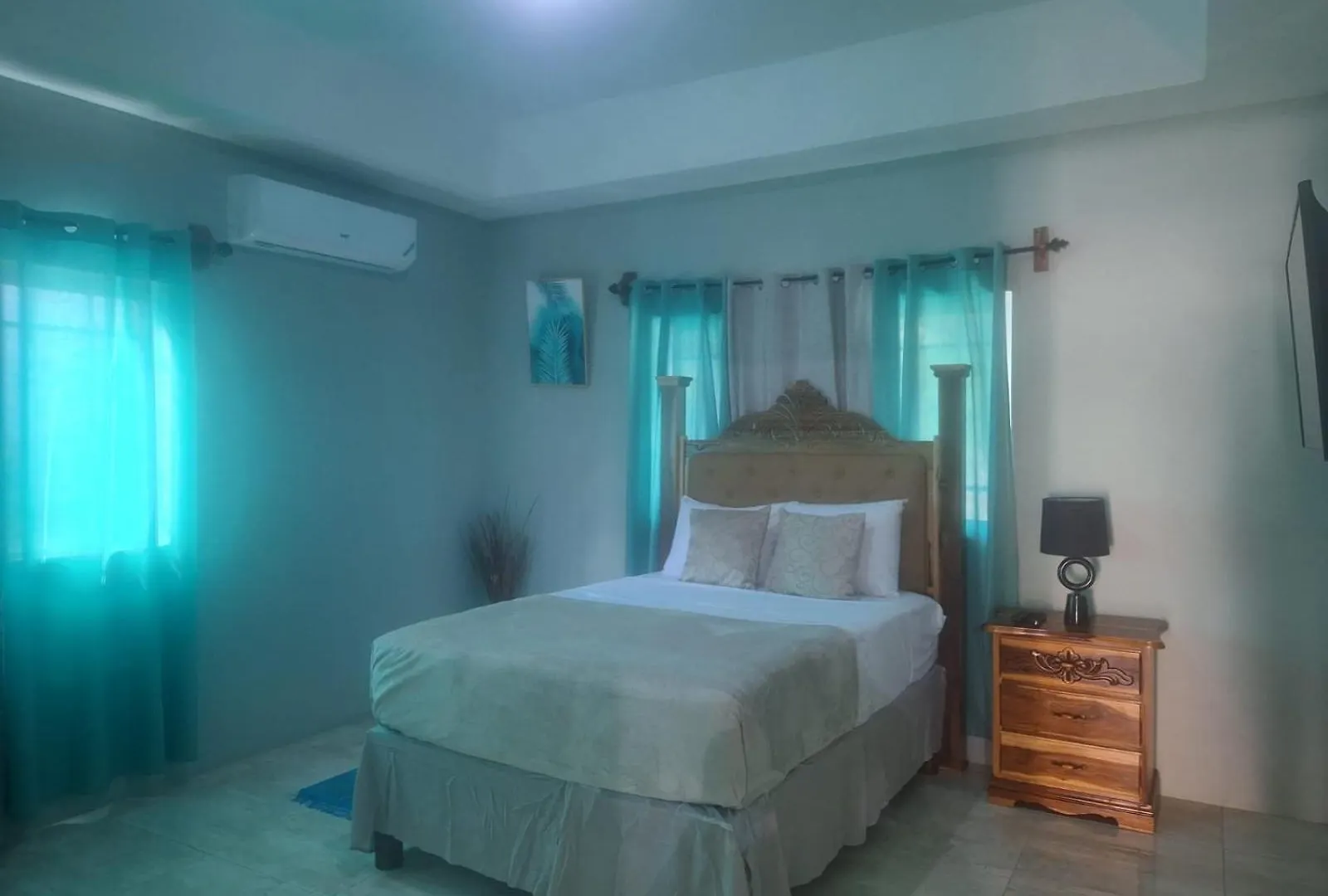 Hill View Vacational Rental Runaway Bay
